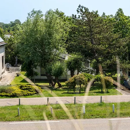 Gezellig 6 Personen Woning In Sintmaartenszee Aan Het En Natuur! Vakantiehuis