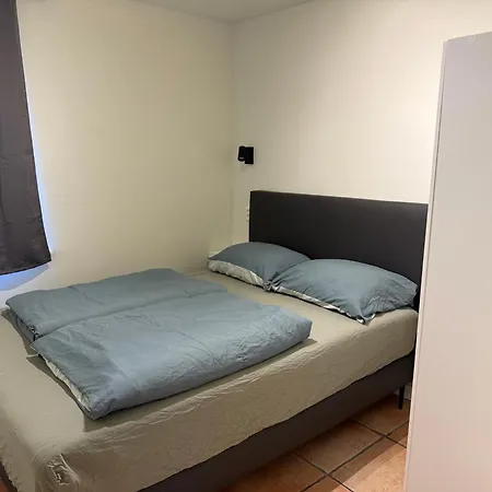 Gezellig 6 Personen Woning In Sintmaartenszee Aan Het En Natuur! Sint Maartensvlotbrug