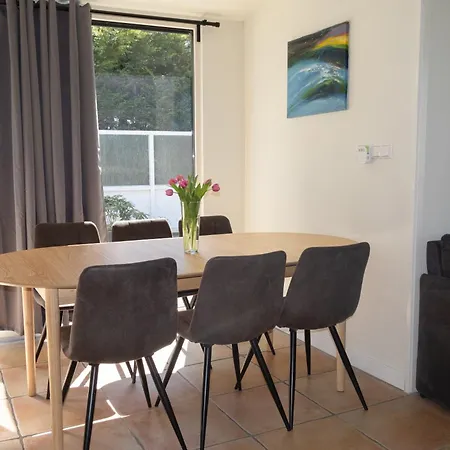 Holiday home Gezellig 6 Personen Woning In Sintmaartenszee Aan Het En Natuur! Sint Maartensvlotbrug