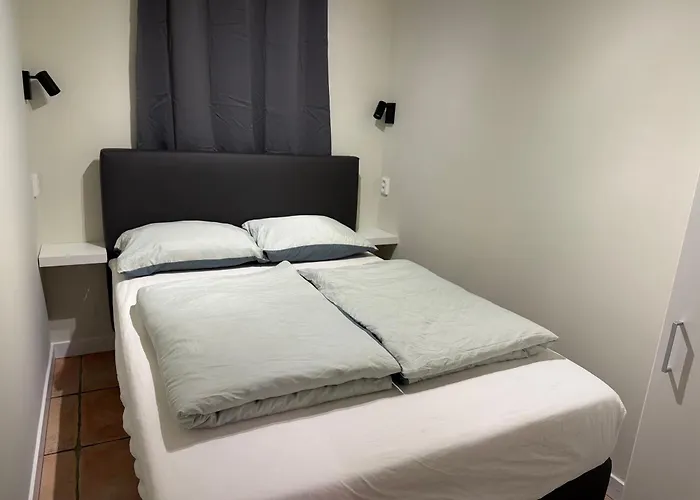 Gezellig 6 Personen Woning In Sintmaartenszee Aan Het En Natuur! Feriehus *