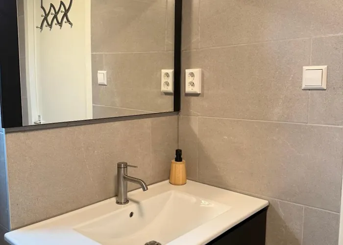 Gezellig 6 Personen Woning In Sintmaartenszee Aan Het En Natuur! *